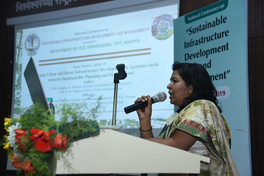 /15-faculty-conference_47255625601_l.jpg