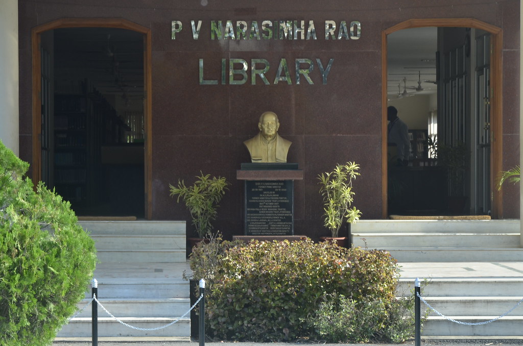 /_dsc8502_32275658677_l.jpg